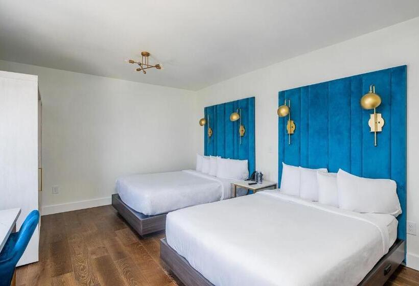 غرفة عائلية, Scarborough Inn