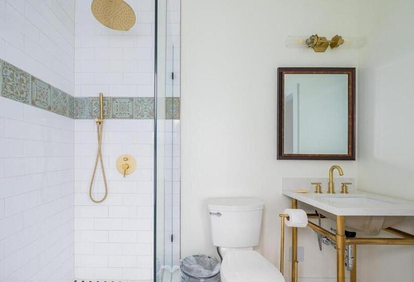 جناح رئاسى, Scarborough Inn