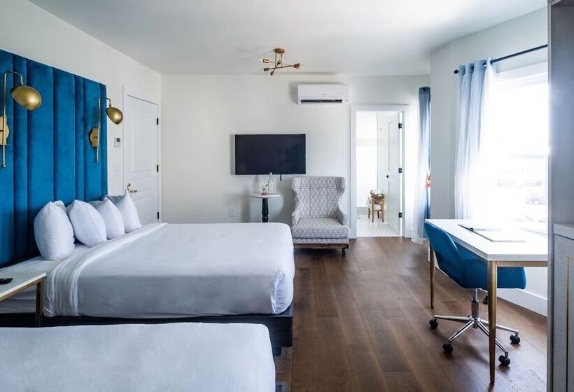 غرفة عائلية, Scarborough Inn