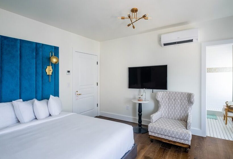 غرفة عائلية, Scarborough Inn