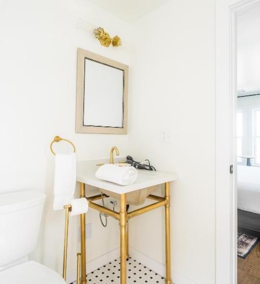 غرفة قياسية سرير كينج, Scarborough Inn