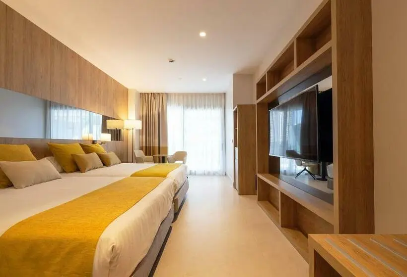 Deluxe Room with Terrace