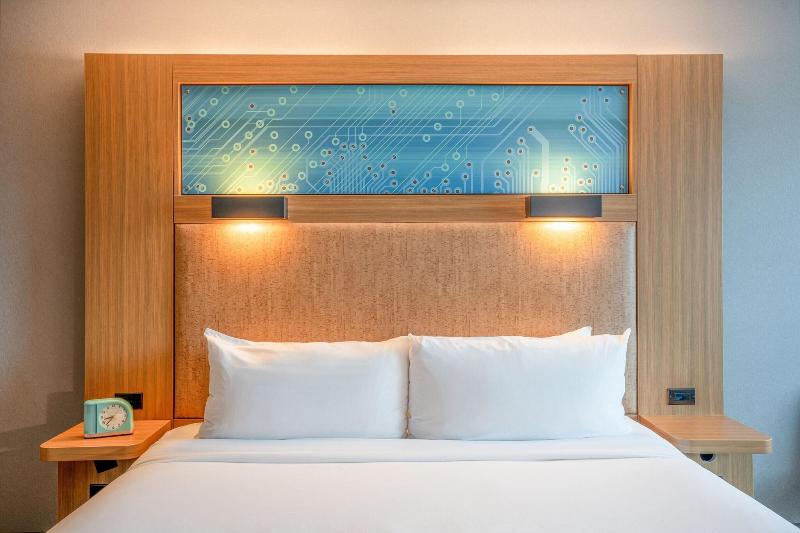 غرفة قياسية سرير كينج, Aloft Cupertino