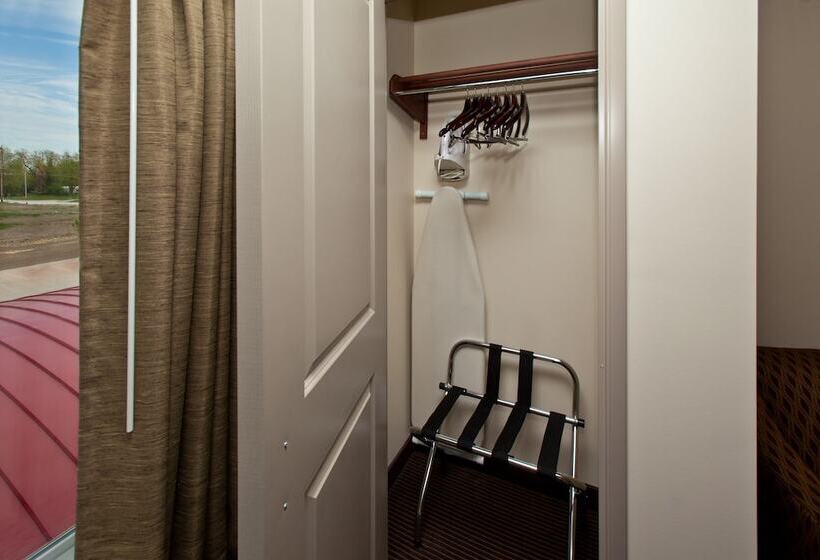 جناح ديلوكس سرير كينج, Americinn By Wyndham Osage