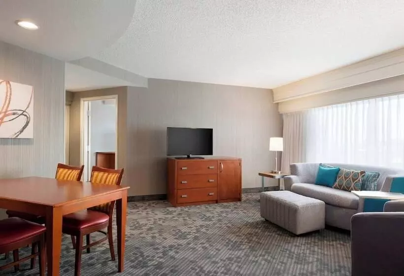 ２ダブルベッドのスタンダードルーム, Courtyard By Marriott Fort Smith Downtown