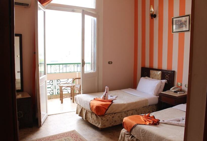 اتاق استاندارد, Royal Home