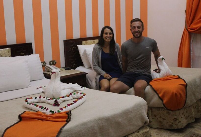 اتاق استاندارد, Royal Home