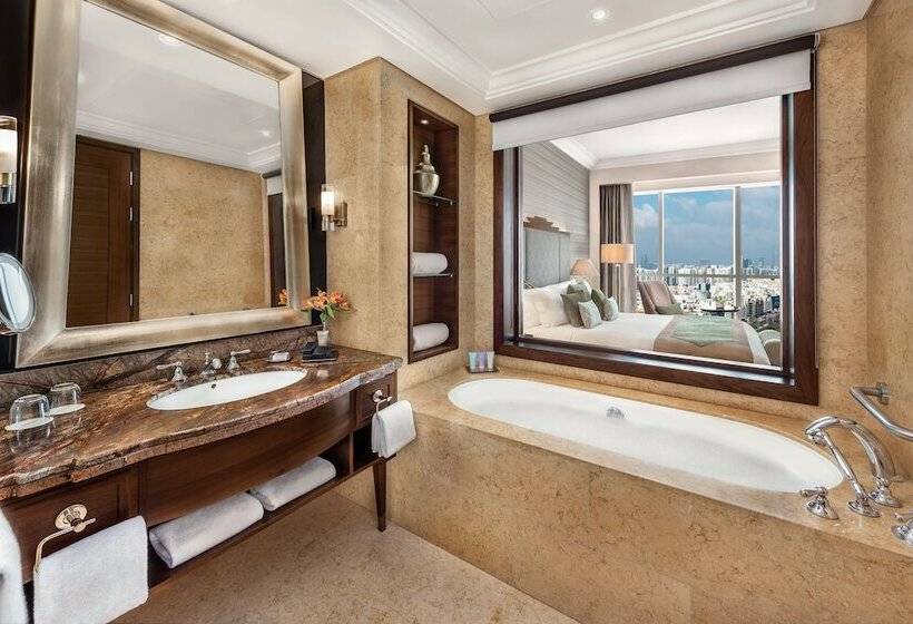 Номер Deluxe, Dusit Thani Abu Dhabi