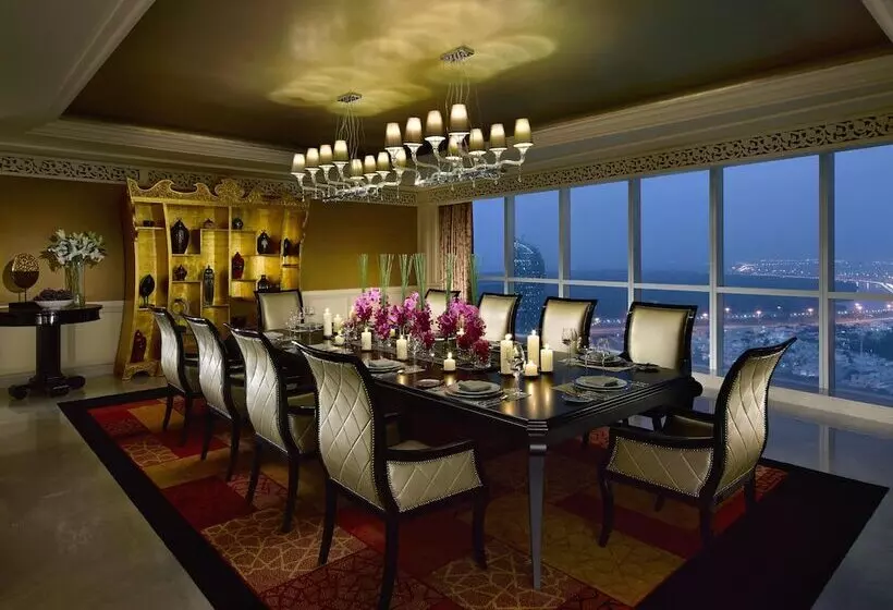 プレジデントスイートルーム, Dusit Thani Abu Dhabi