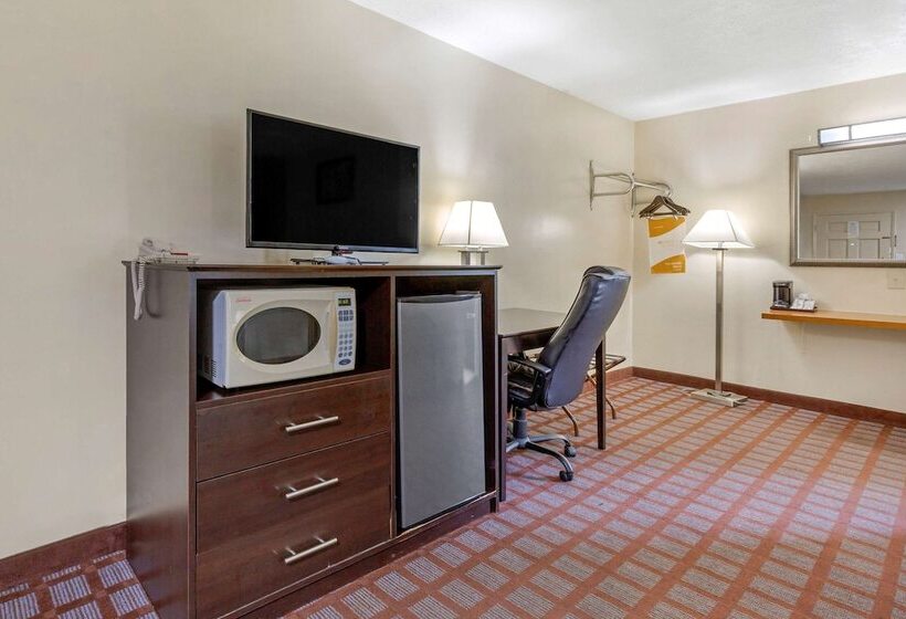 غرفه قياسيه سريرين مزدوجين, Econo Lodge Woodstock  Shenandoah Valley I 81