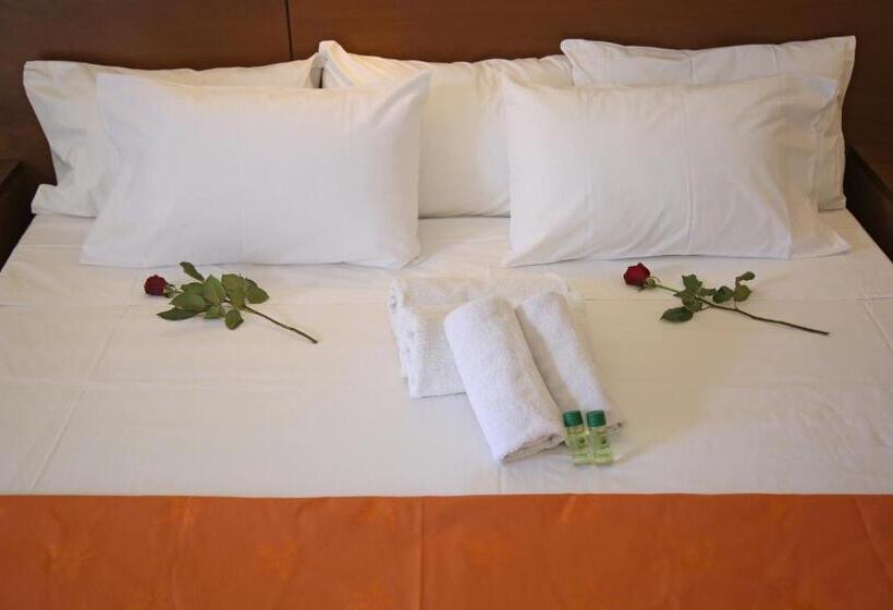 シティビューのデラックスルーム, Elysee