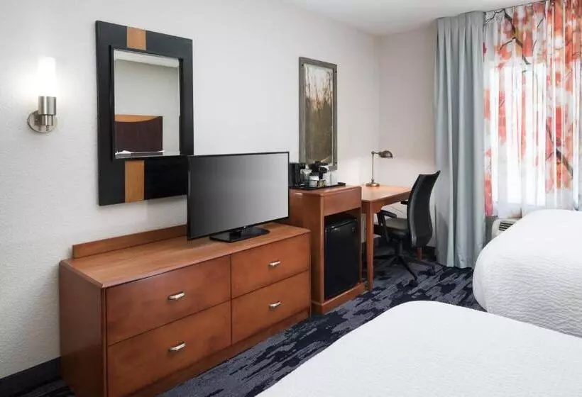 身障者適用クイーンサイズベッドルーム, Fairfield Inn & Suites Kansas City Overland Park