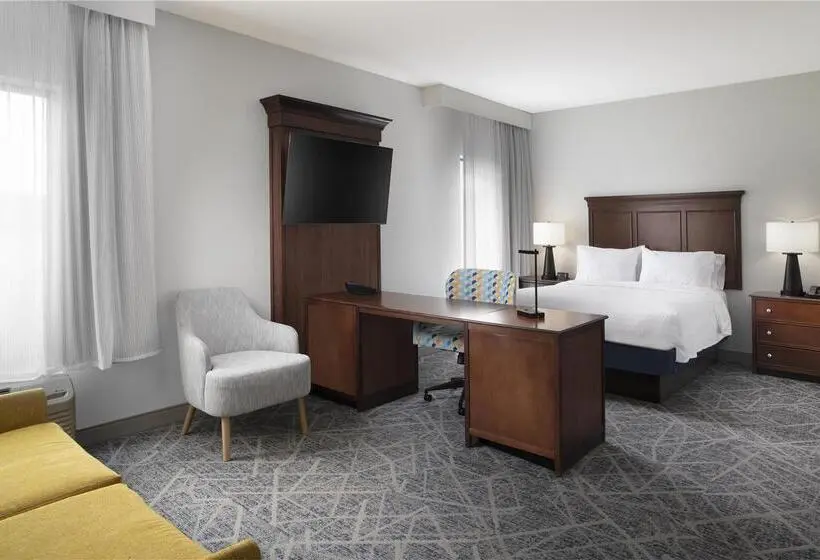 スタンダードスタジオ, Hampton Inn Magnolia