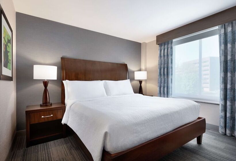 סוויטת ג'וניור, Hilton Garden Inn Stony Brook