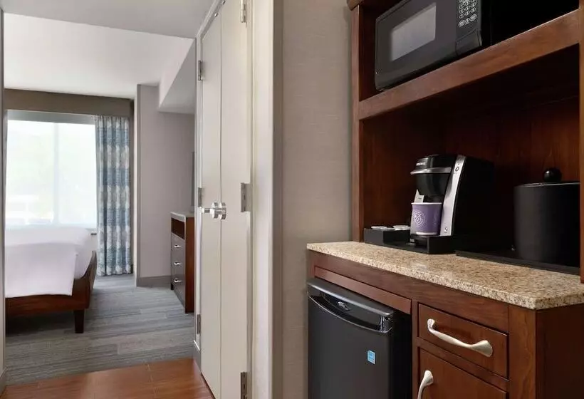 ジュニアスイート, Hilton Garden Inn Stony Brook