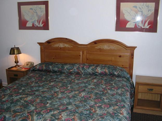스탠다드 룸, Red Carpet Inn & Suites Morgantown