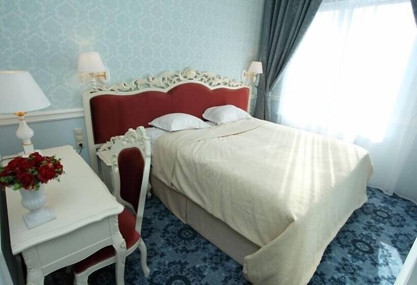 Pokój Standard, Royal Congress