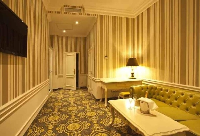 Suite, Royal Congress