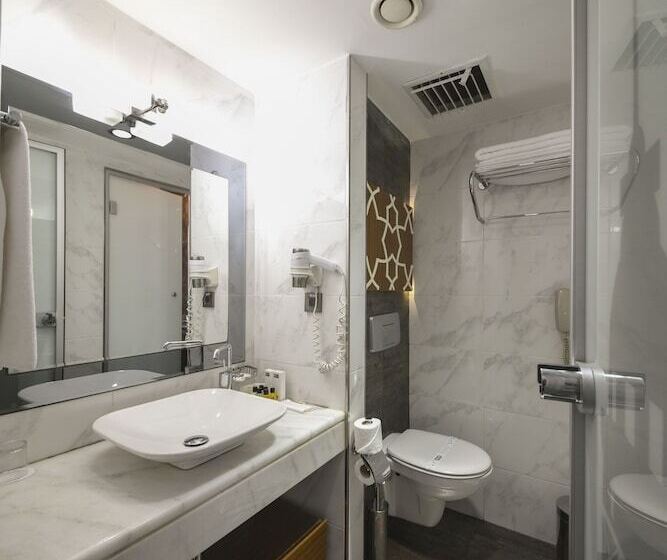 اتاق سوپریور سه تخته, Style Star Hotel Cihangir