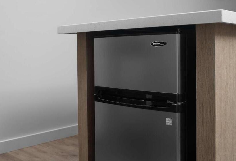 带大床的标准工作室, Hyatt House Raleigh North Hills