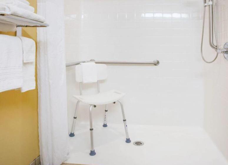 غرفة قياسية لذوى الاحتياجات الخاصة, Microtel Inn By Wyndham Stillwater