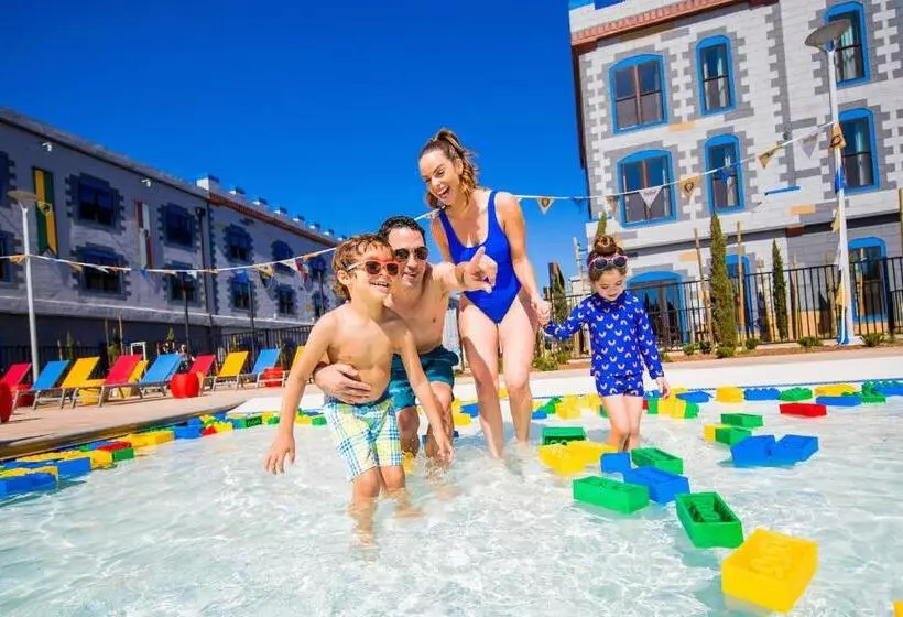 اتاق لوکس, Legoland California Hotel and Castle