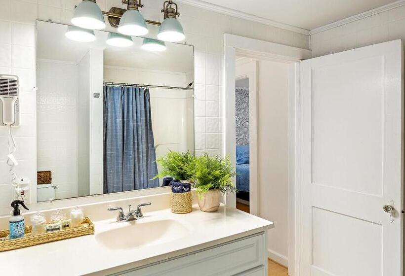 منزل غرفتين نوم, Seascape Motel & Cottages