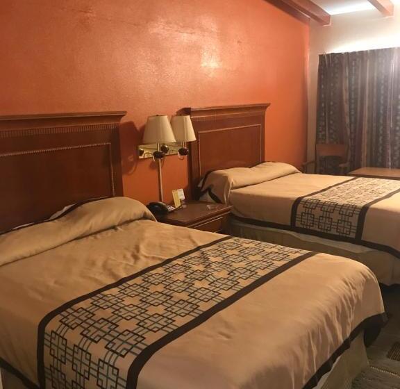 Номер Стандарт, Wayfarer Motel