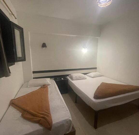 اتاق اکونومی, Dahab Inn