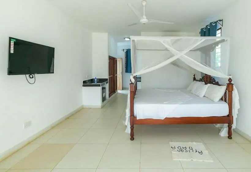 اتاق لوکس با چشمانداز استخر, African Dada Resort And Spa
