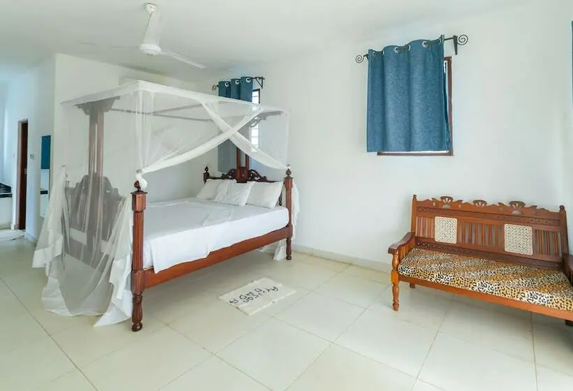 اتاق لوکس با چشمانداز استخر, African Dada Resort And Spa