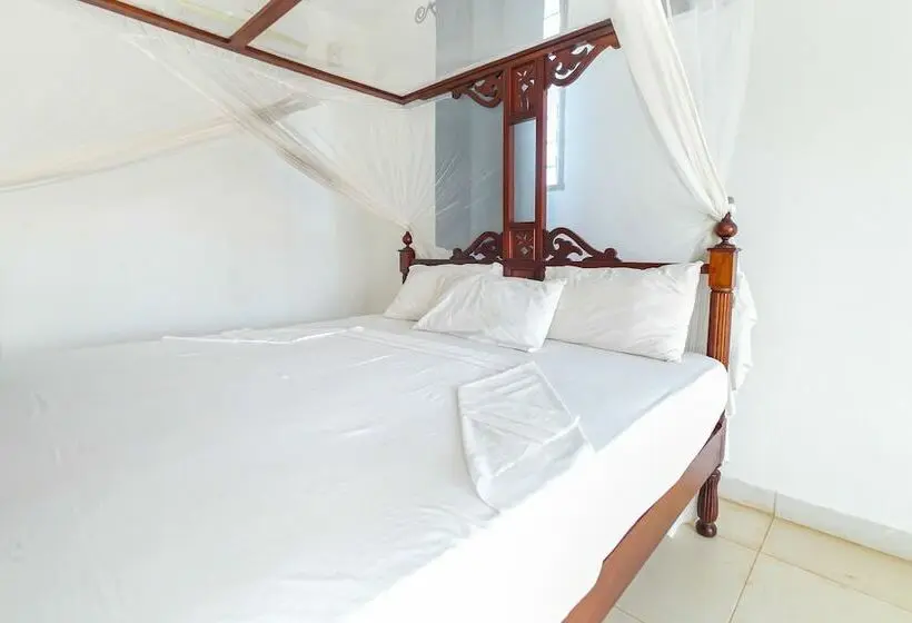 اتاق لوکس با چشمانداز استخر, African Dada Resort And Spa