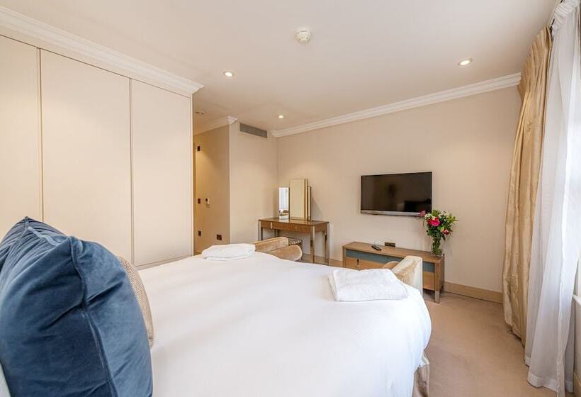 דירת דלוקס 2 חדרי שינה, Claverley Court