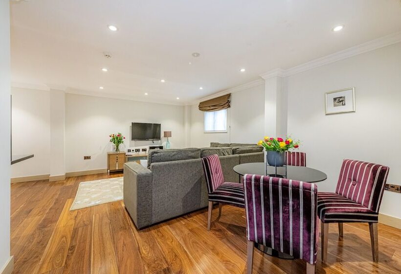 آپارتمان اجرایی 1 خوابه, Claverley Court