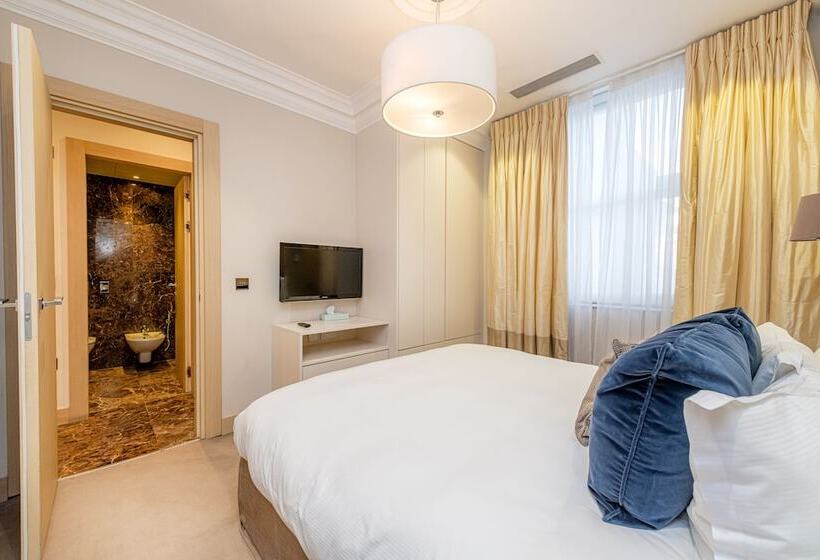 آپارتمان مدیریتی 2 خوابه, Claverley Court