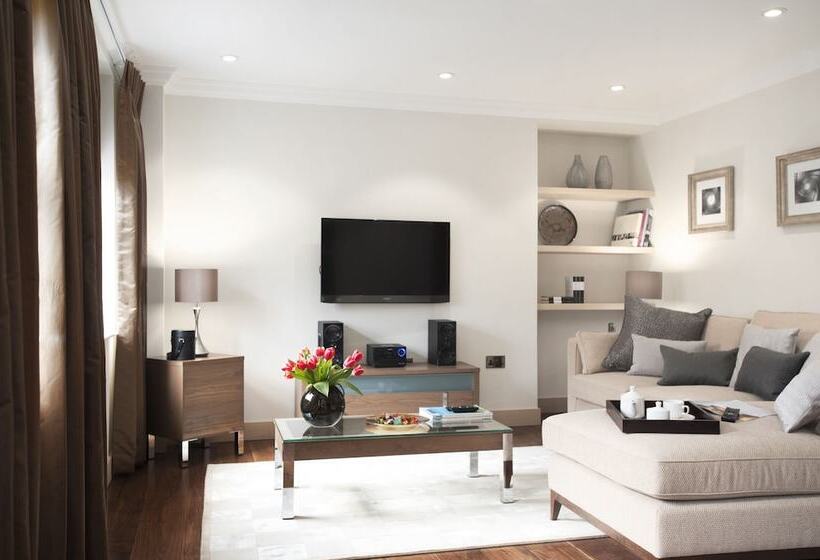 דירת דלוקס 2 חדרי שינה, Claverley Court