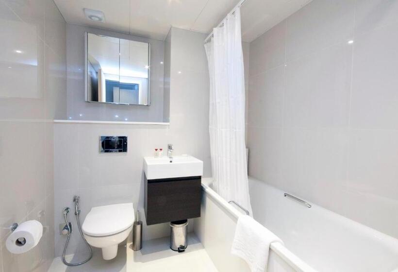 חדר סטודיו סטנדרד, Claverley Court