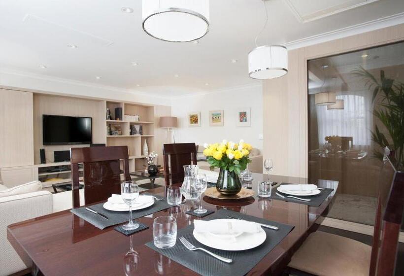 דירת פנטהאוז 1 חדרי שינה, Claverley Court