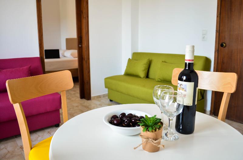 غرفة سوبيريور رباعية, Arhodiko