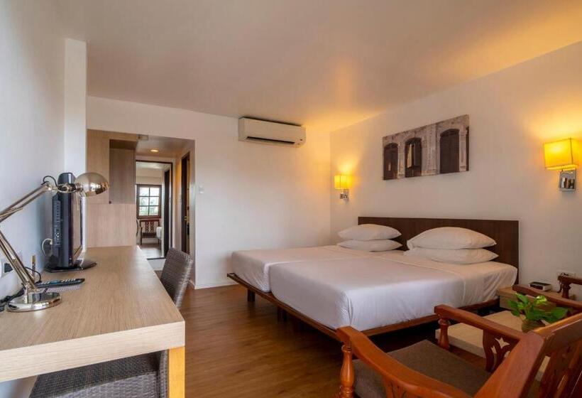 サイドシービュースーペリアールーム, Best Western Phuket Ocean Resort