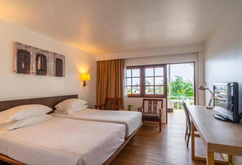 サイドシービュースーペリアールーム, Best Western Phuket Ocean Resort