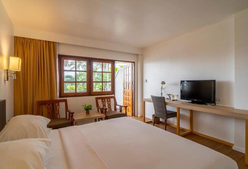 디럭스 룸 킹사이즈 침대, Best Western Phuket Ocean Resort