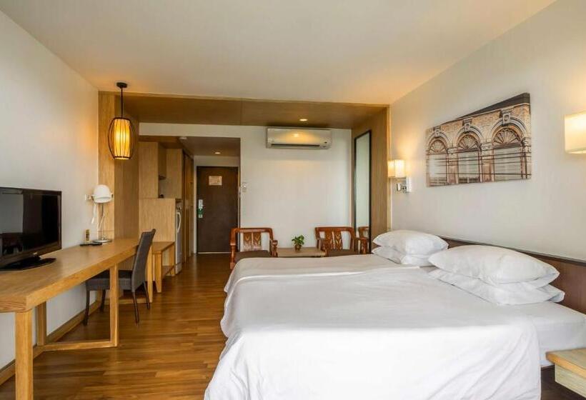 キングサイズベッドのデラックスルーム, Best Western Phuket Ocean Resort