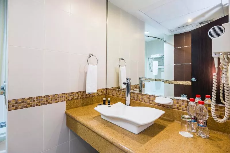 سوییت جونیور, Gh Galeria
