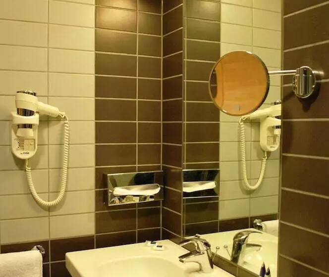 اتاق استاندارد سه نفره, Idea Hotel Plus Savona