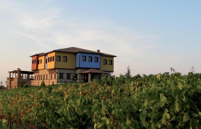 高级大房间, Estate Kalaitzis