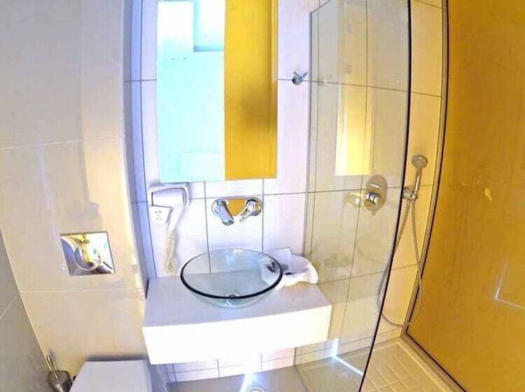 침실 2개 스위트, Macedon