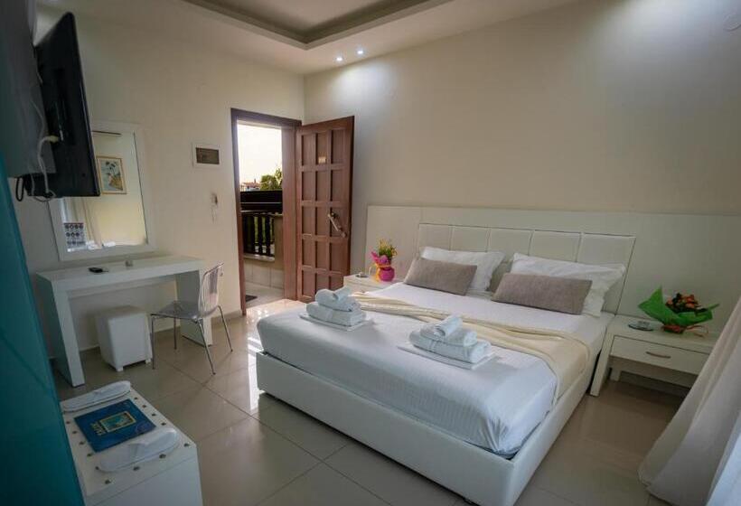 디럭스 룸, Macedon