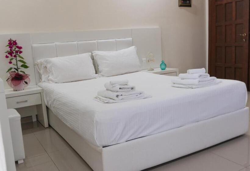 침실 2개 스위트, Macedon