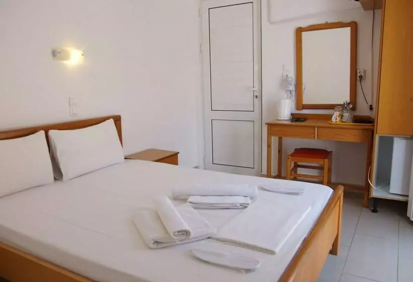 Chambre Standard Lit Double Vue Mer, Madares